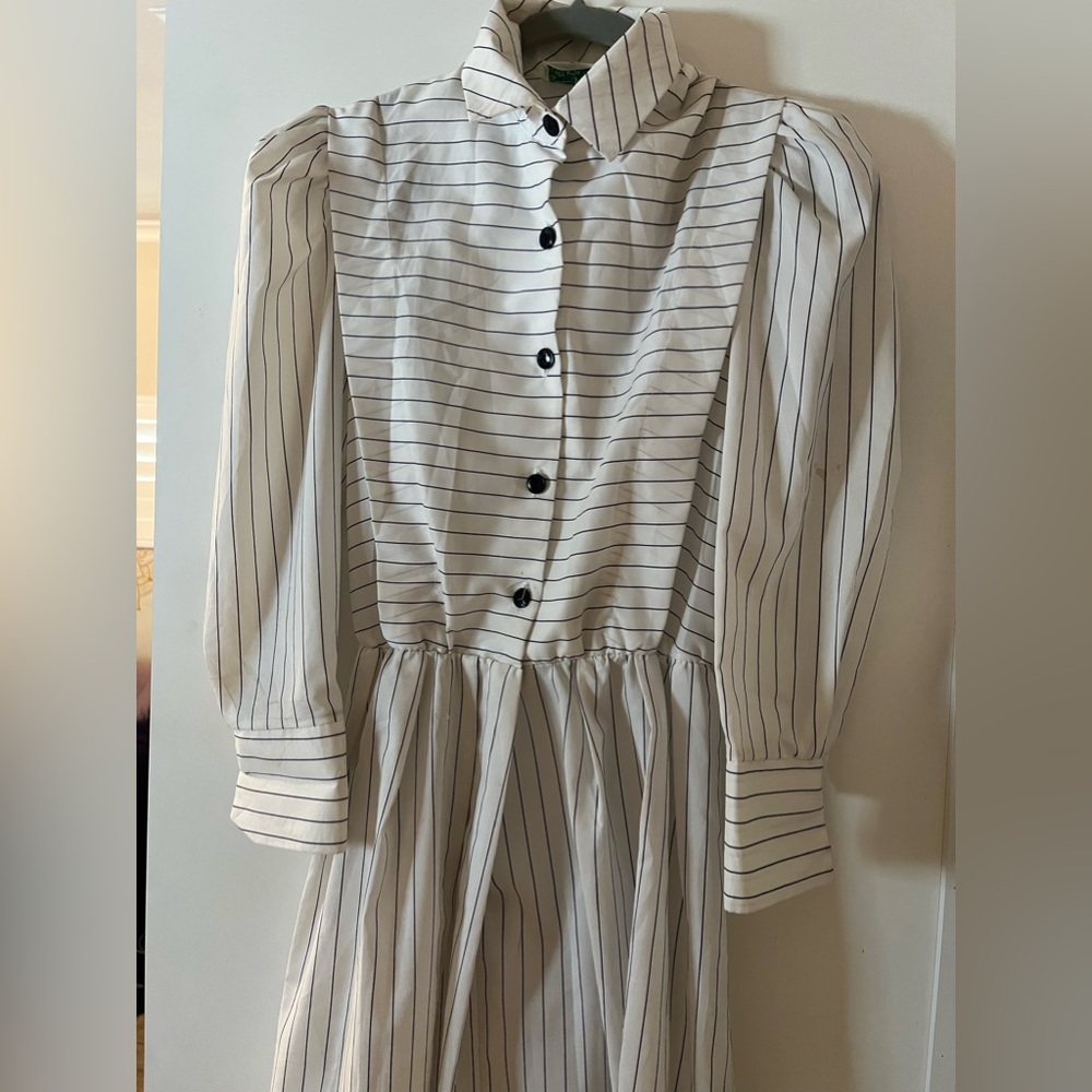 Algo-Ettes vintage white striped dress Long Puff Sleeves MIDI size 6- 8Us